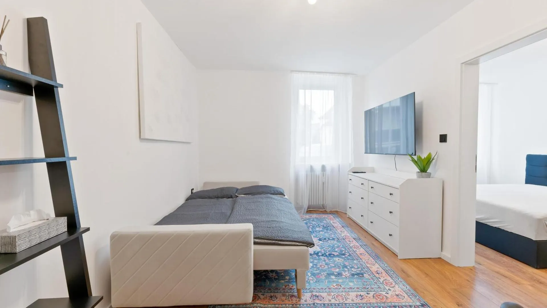 Wohnung Bad Cannstatt - Stuttgart 0*,  Németország