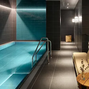Adina Aparthotel